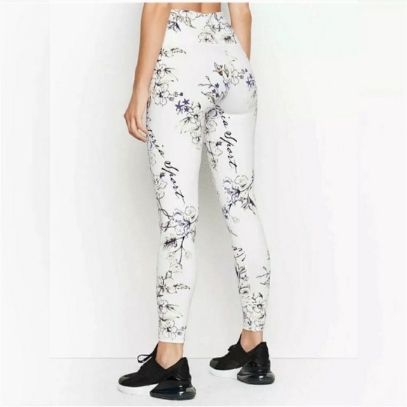 Victoria's Secret Hi waist Knockout Floral Leggings Size M - Picture 2 of 10